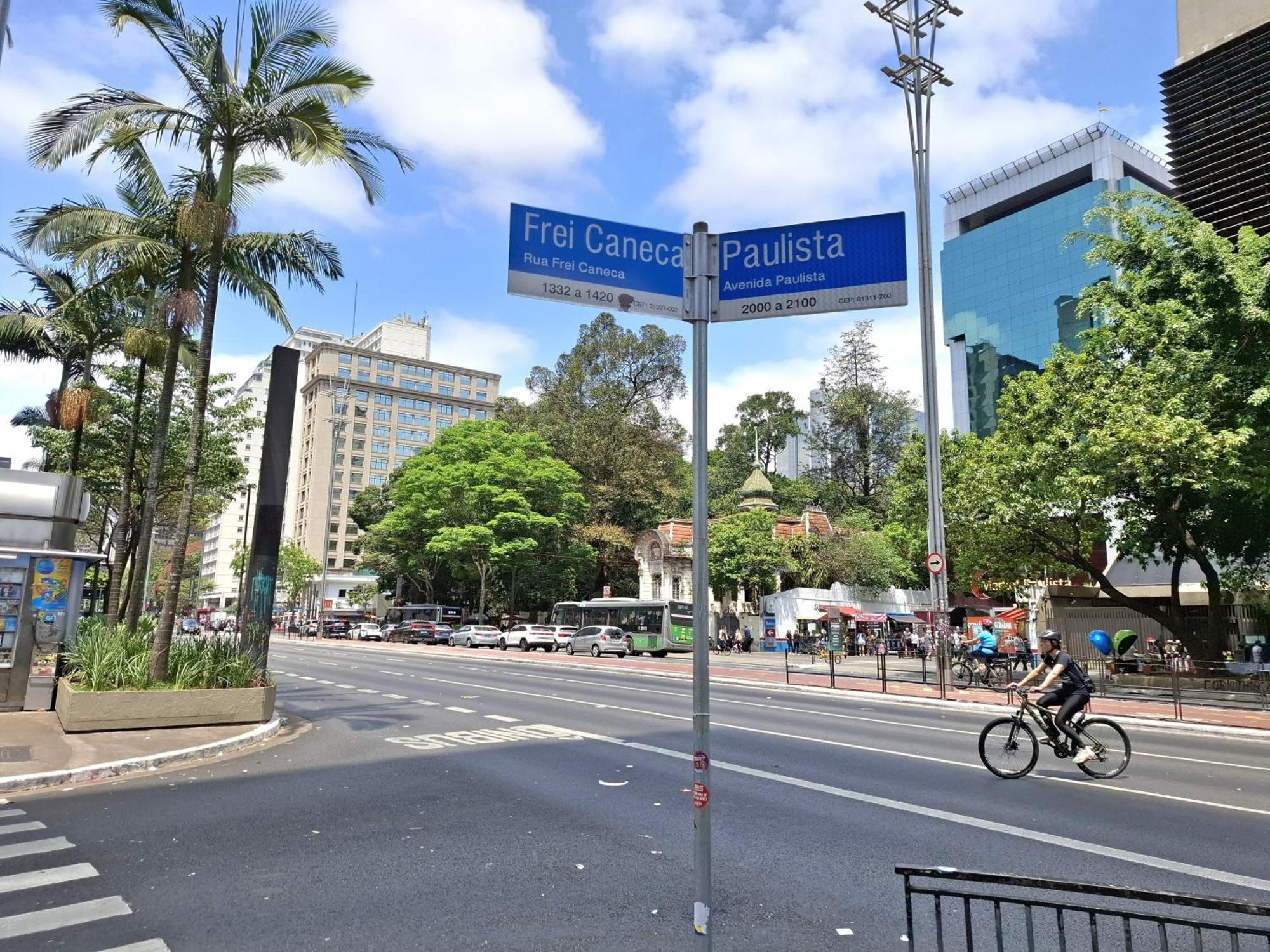 Ap 1101 - A Poucos Passos Da Avenida Paulista! * São Paulo